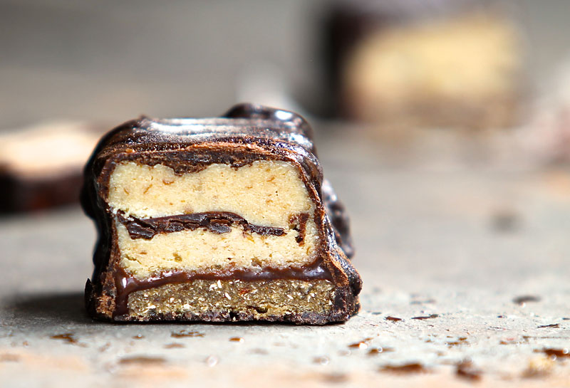 healthy caramel slice