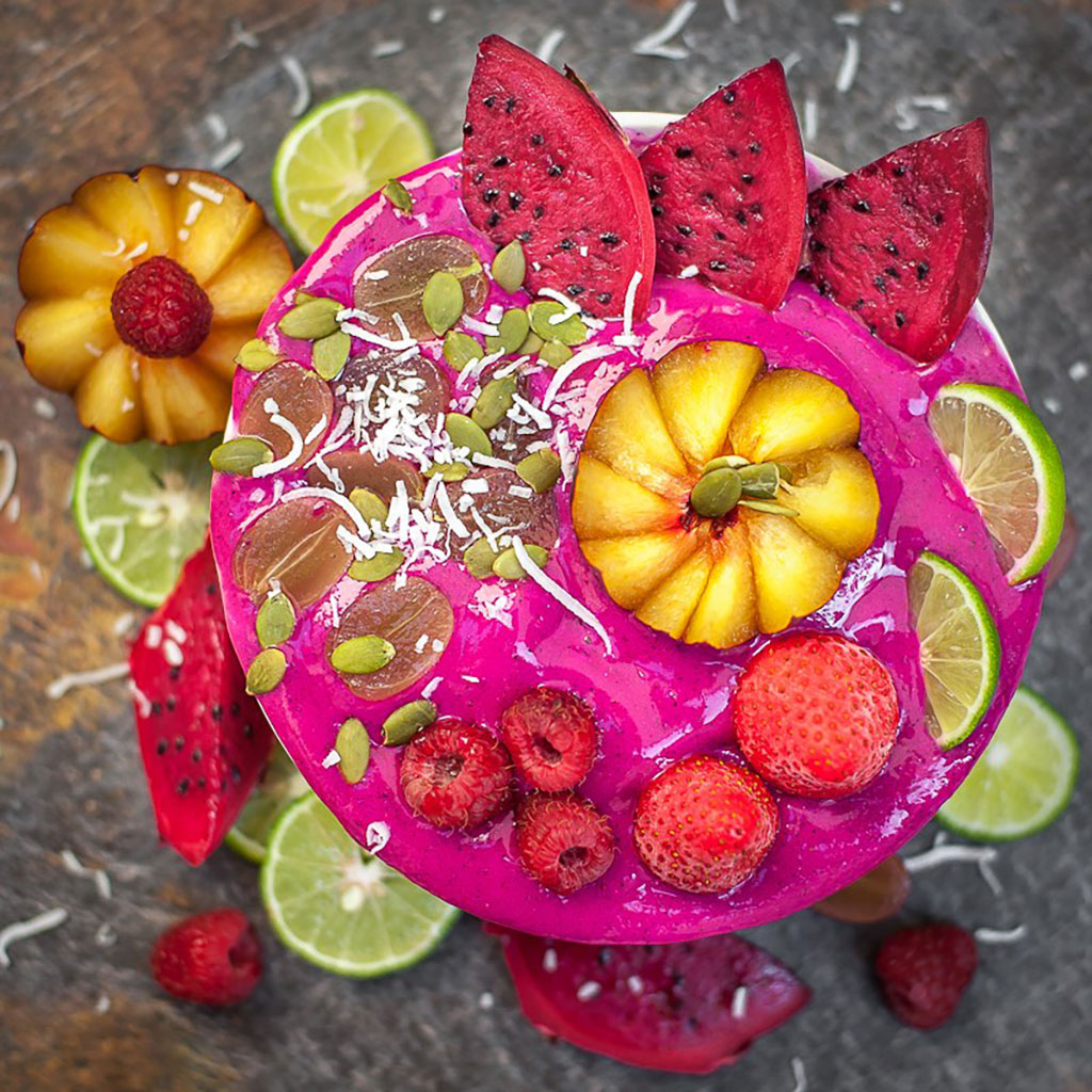 Dragonfruit cold based food 