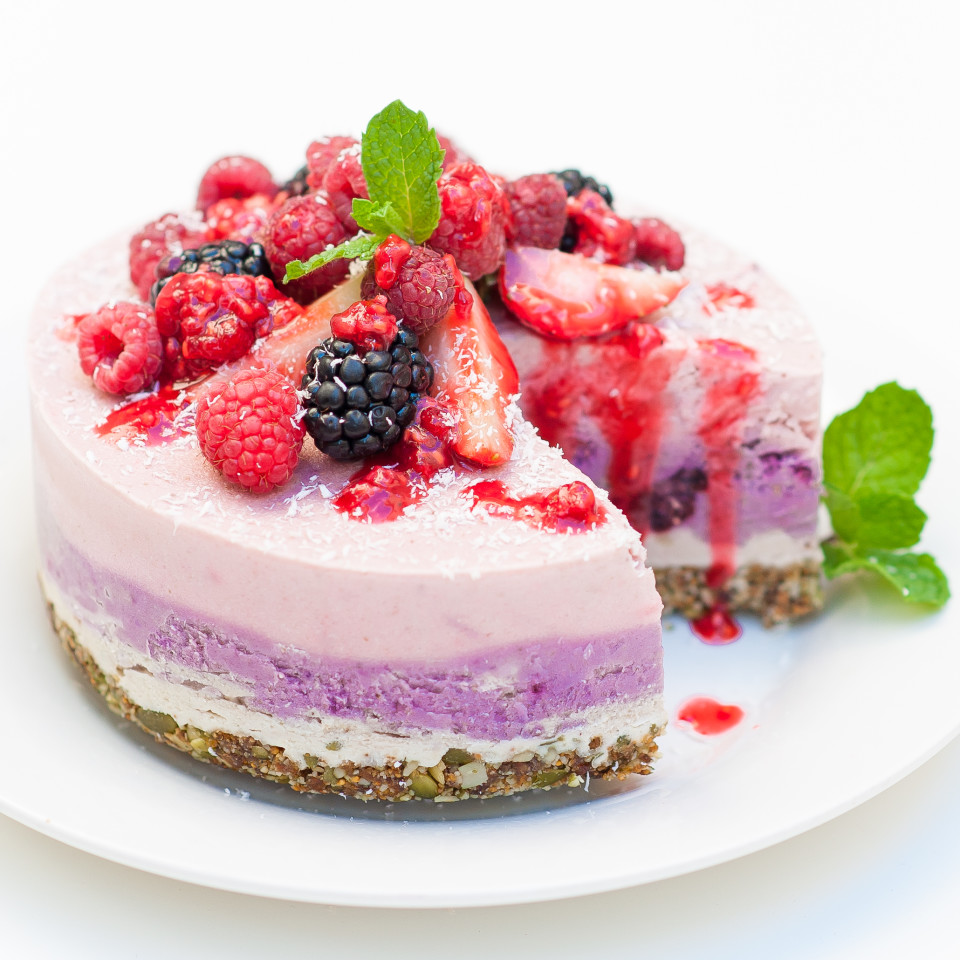 Epic Raw Berry Cheesecake